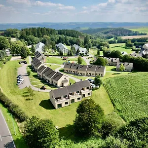  Holiday home La Sapiniere